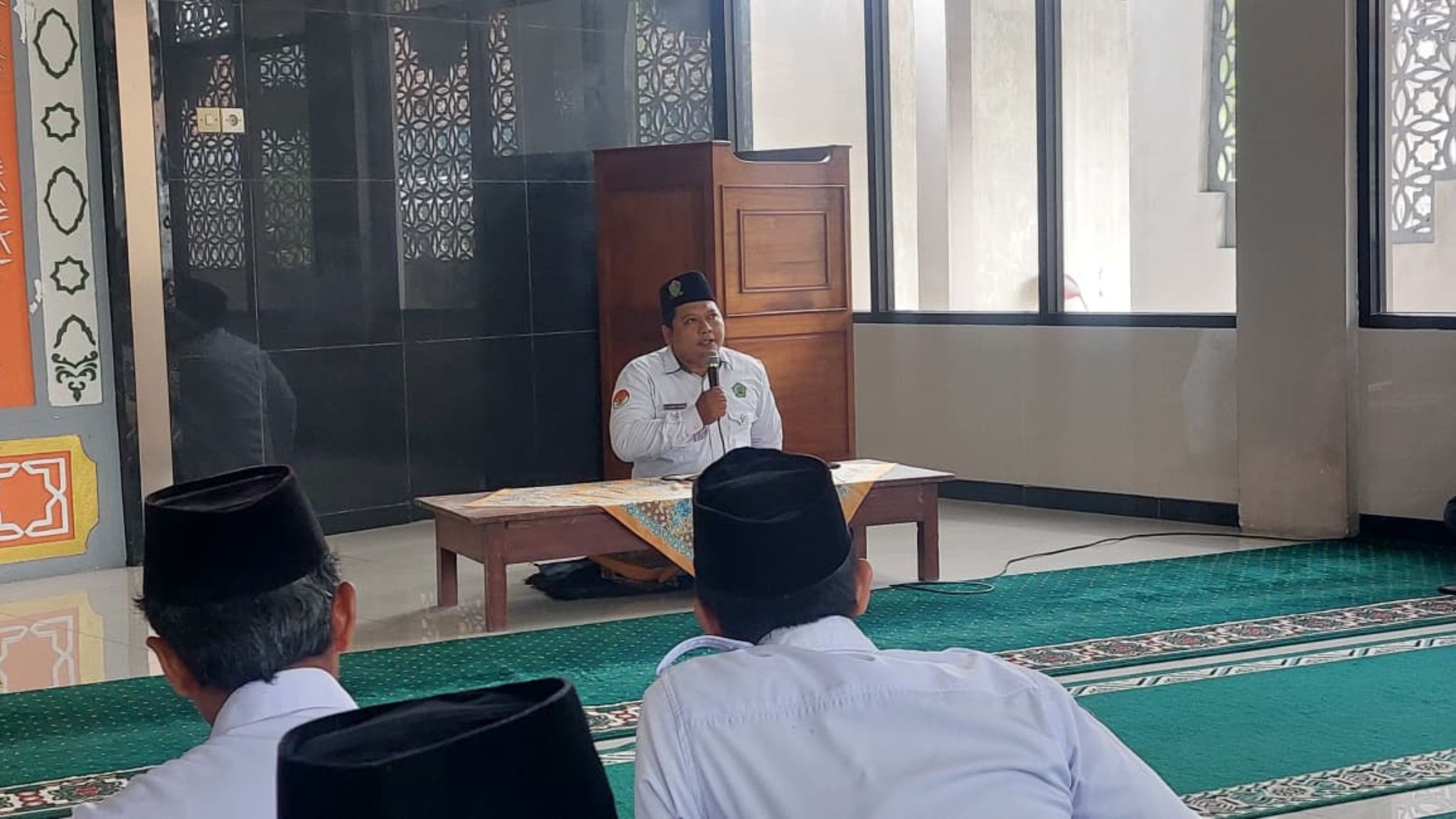 ASN Kemenag Nganjuk Hidupkan Masjid Al Ikhlas dengan Pengajian Ramadhan Rutin