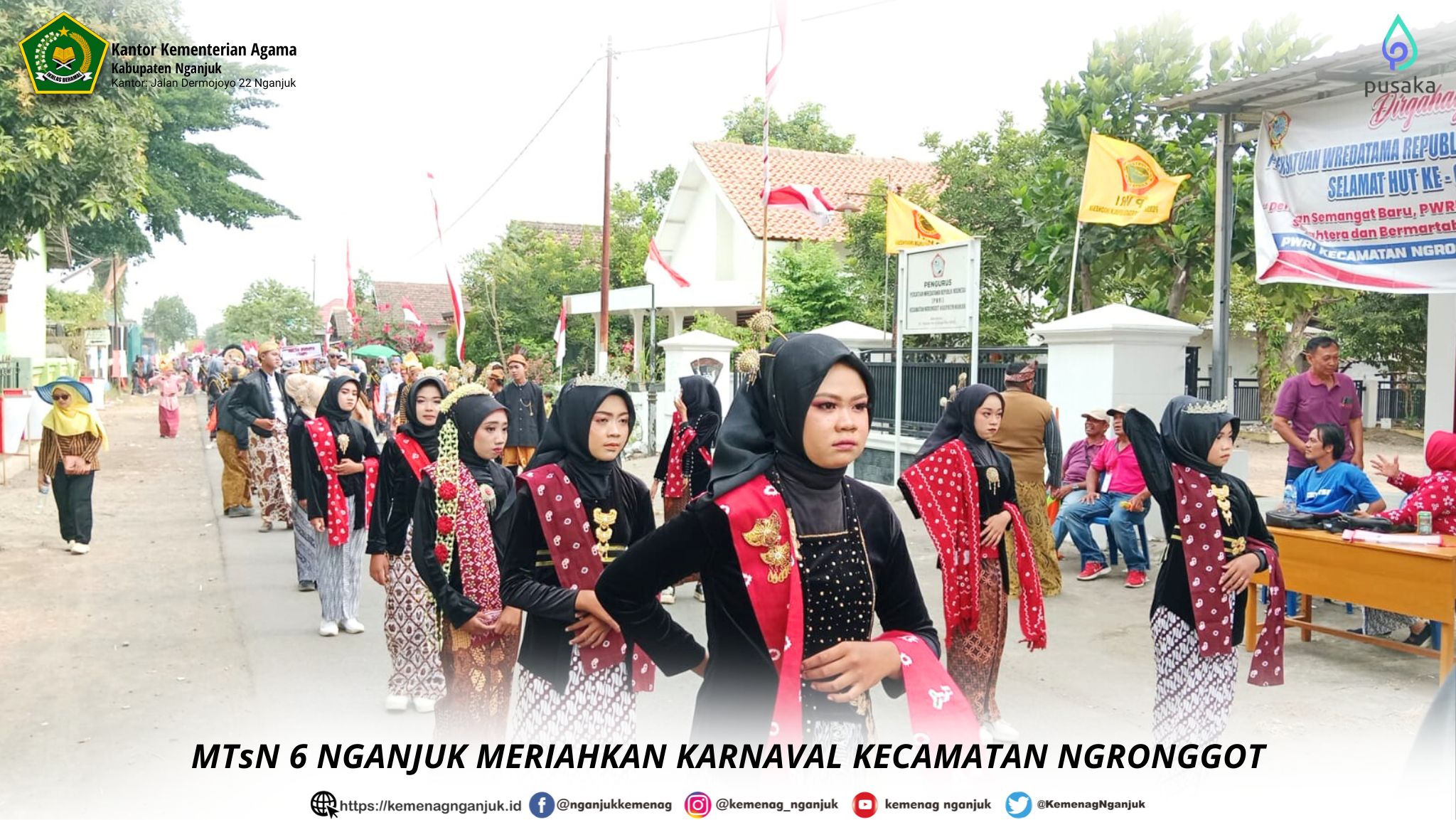 MTsN 6 NGANJUK MERIAHKAN KARNAVAL KECAMATAN NGRONGGOT