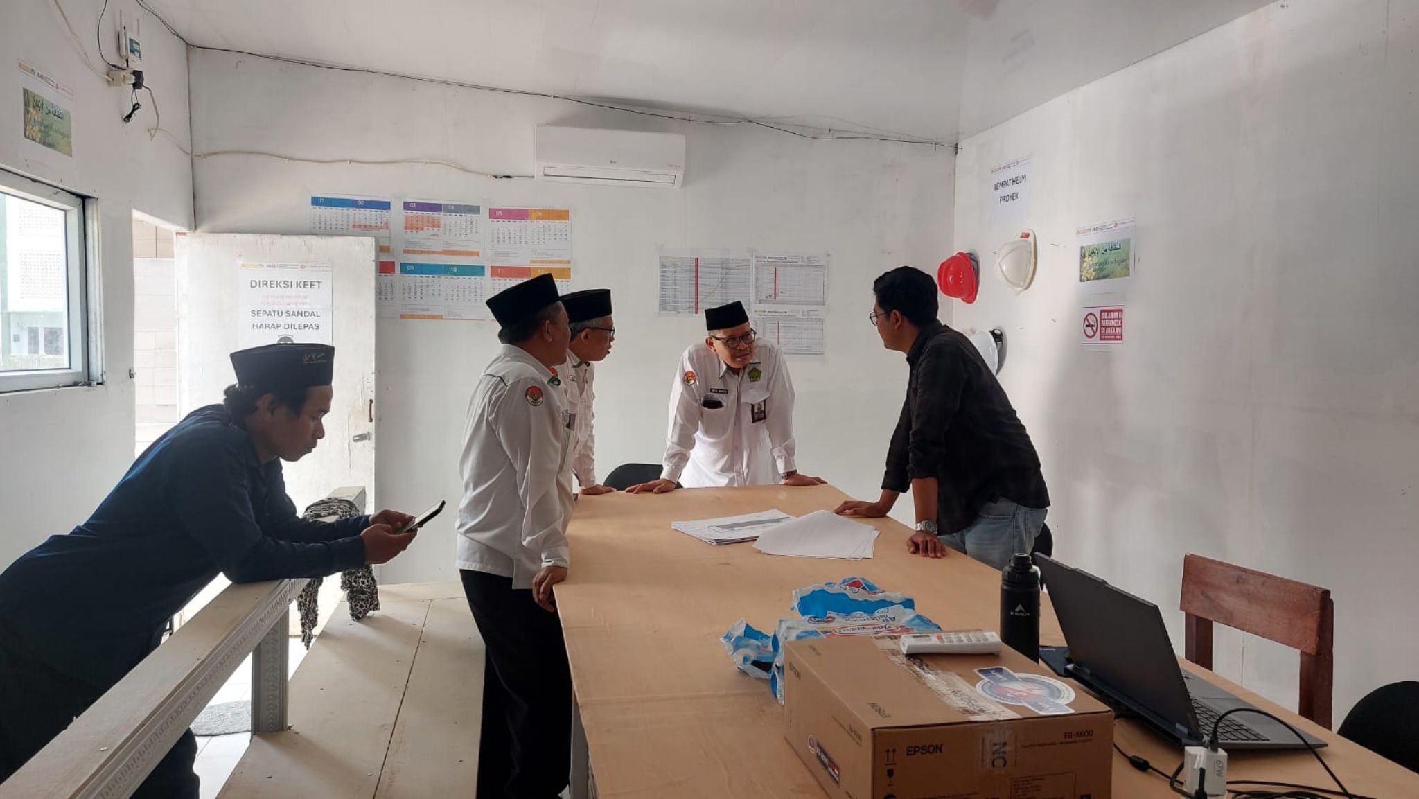 Kakankemenag Nganjuk Laksanakan Monev Pembangunan PHTC di Tiga Lembaga Pendidikan