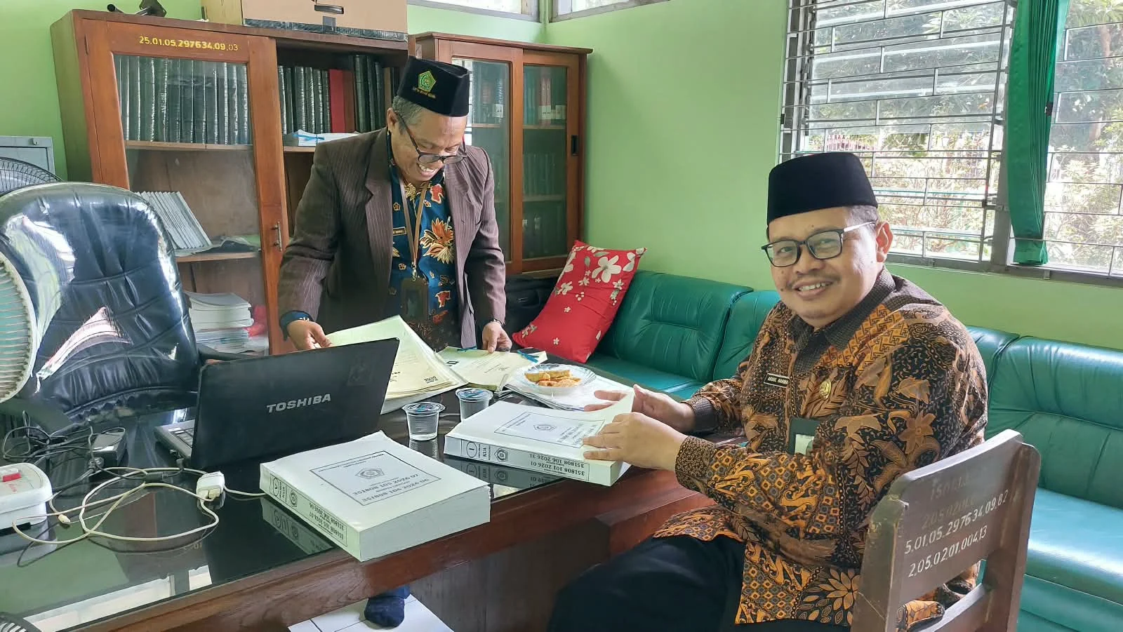 Pastikan Layanan Berjalan Optimal, Kakankemenag Nganjuk Kunjungi KUA Kertosono