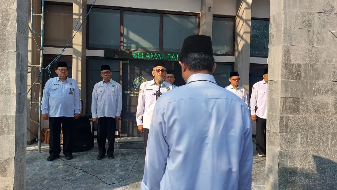 Apel Senin Kemenag Nganjuk, Pengawas PAIS Tekankan Pembiasaan Kesempurnaan Gerakan Salat Sejak Dini