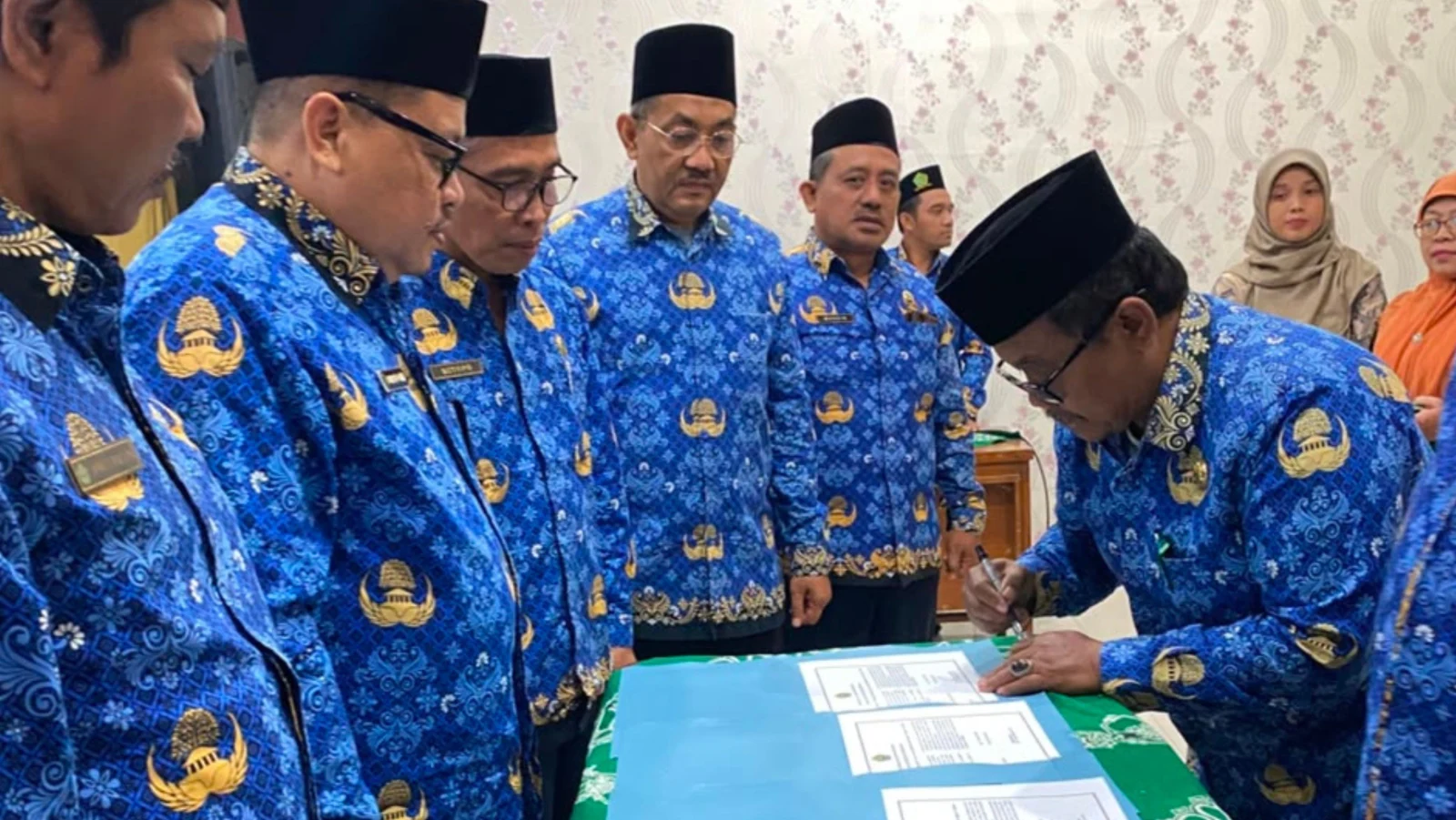 Perkuat Integritas dan Akuntabilitas, Kepala Madrasah Negeri se-Kabupaten Nganjuk Tandatangani Pakta Integritas